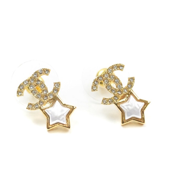 CHANEL Earrings CC Rhinestone Star COCO Gold GP Stud B24C - Picture 1 of 8